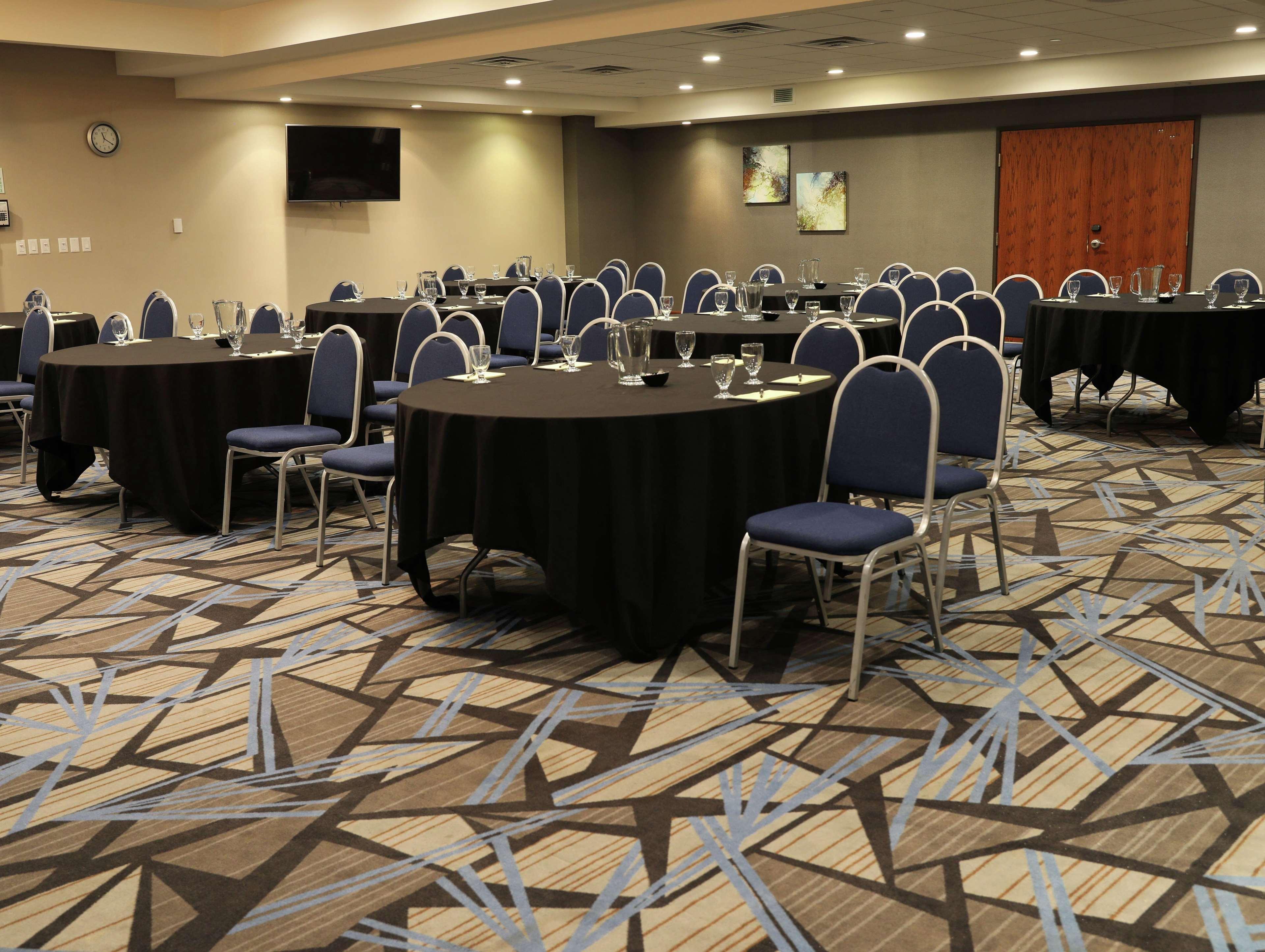 Doubletree By Hilton Omaha Southwest, Ne Hotel Bagian luar foto