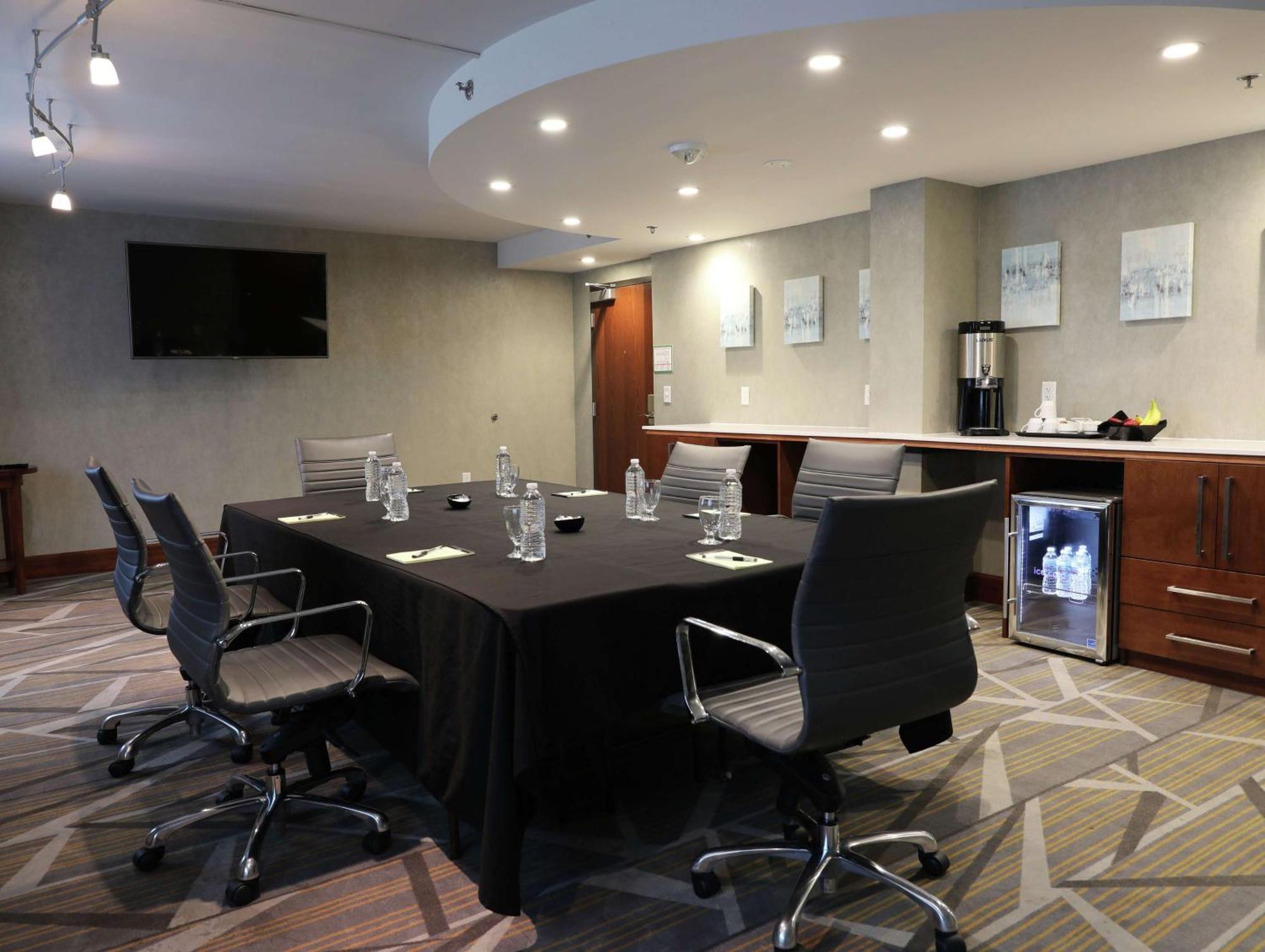 Doubletree By Hilton Omaha Southwest, Ne Hotel Bagian luar foto