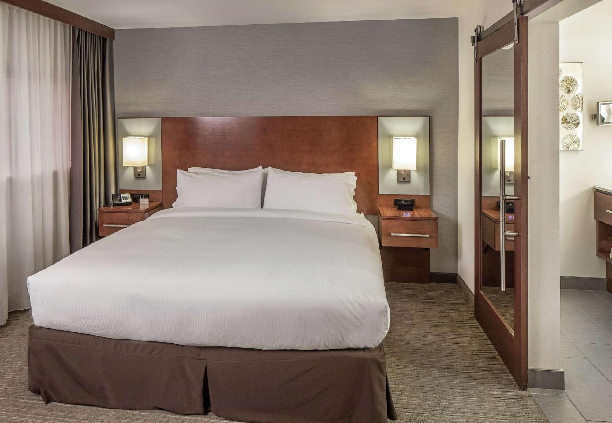 Doubletree By Hilton Omaha Southwest, Ne Hotel Bagian luar foto
