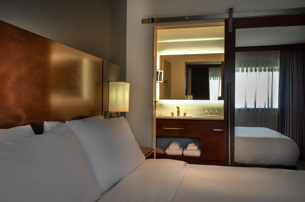 Doubletree By Hilton Omaha Southwest, Ne Hotel Bagian luar foto
