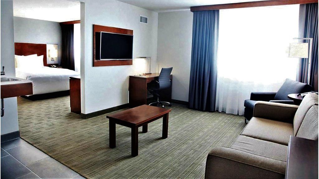 Doubletree By Hilton Omaha Southwest, Ne Hotel Bagian luar foto